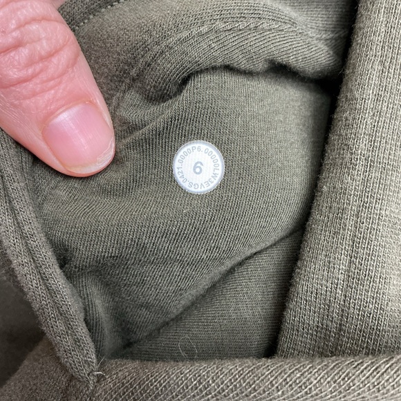 lululemon hooded radiant dark olive jacket - Picture 5 of 7